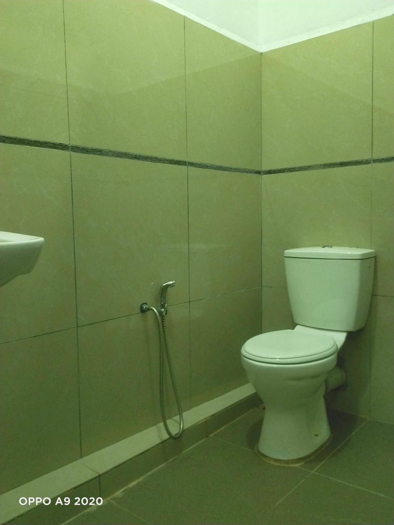 Sukau Tomanggong View Bed & Breakfast Екстер'єр фото