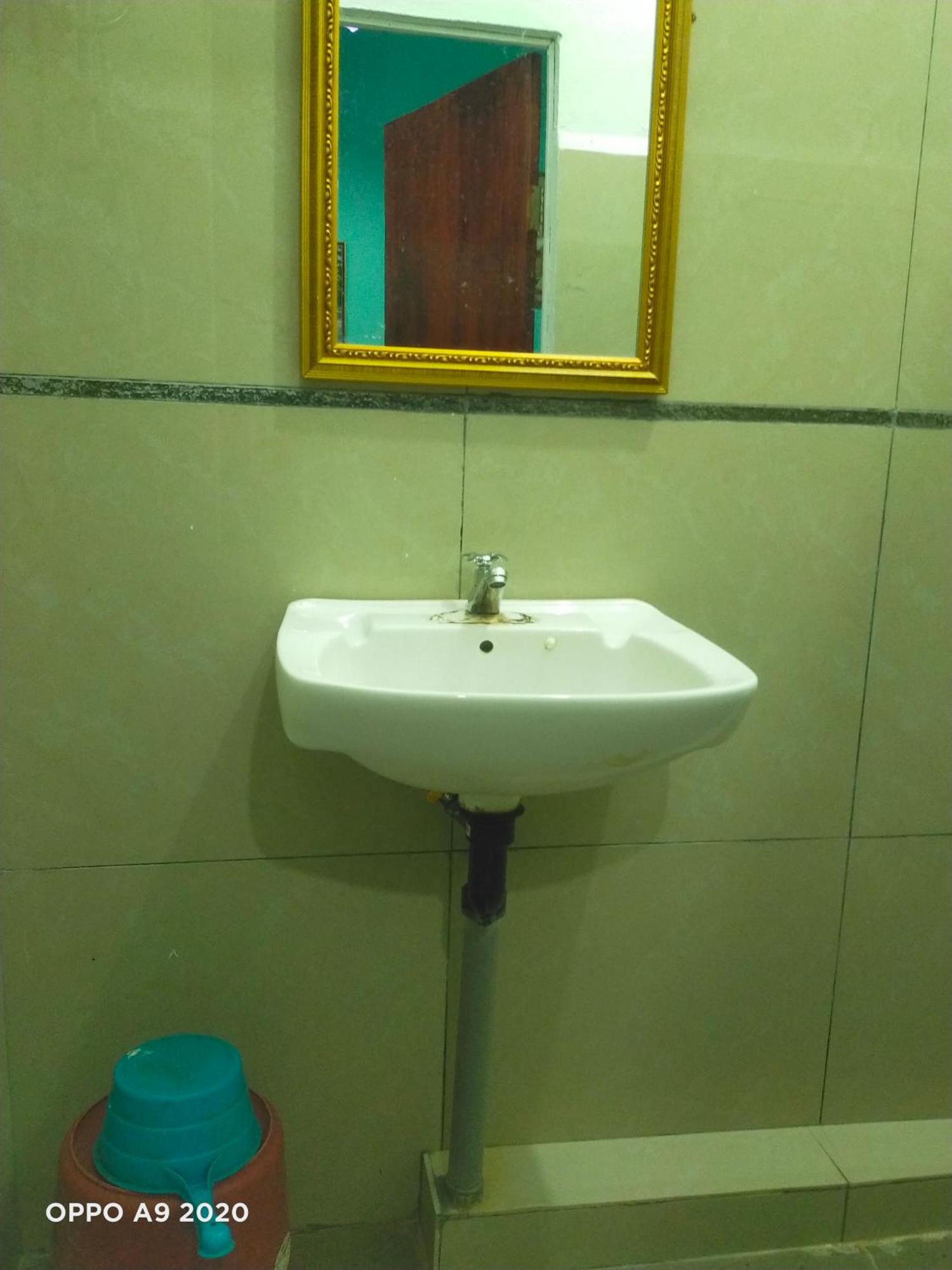 Sukau Tomanggong View Bed & Breakfast Екстер'єр фото